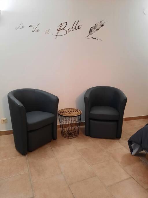 شقة Le Petit Cocon Cerizay المظهر الخارجي الصورة